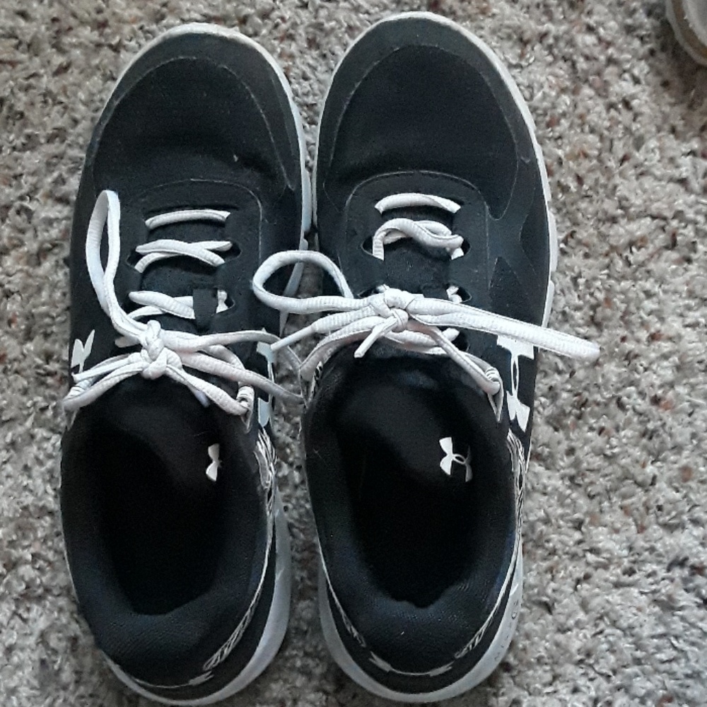 Running Shoes